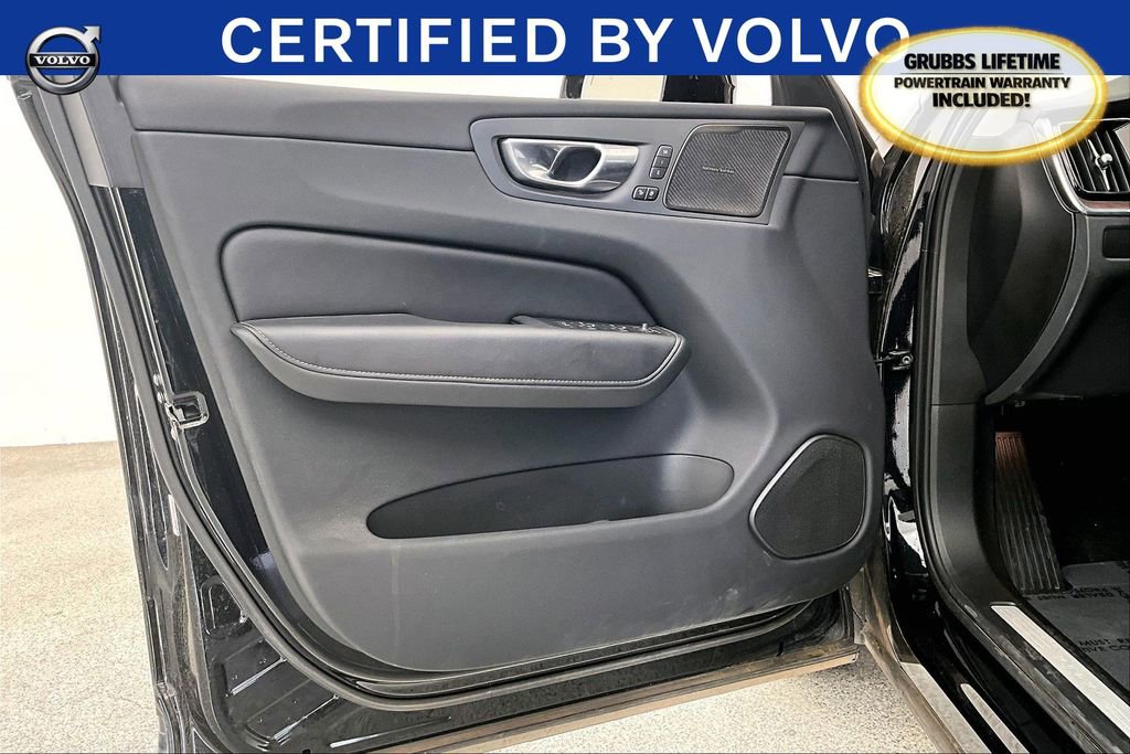 Used 2023 Volvo XC60 B5 Ultimate w/ Climate Package image 23
