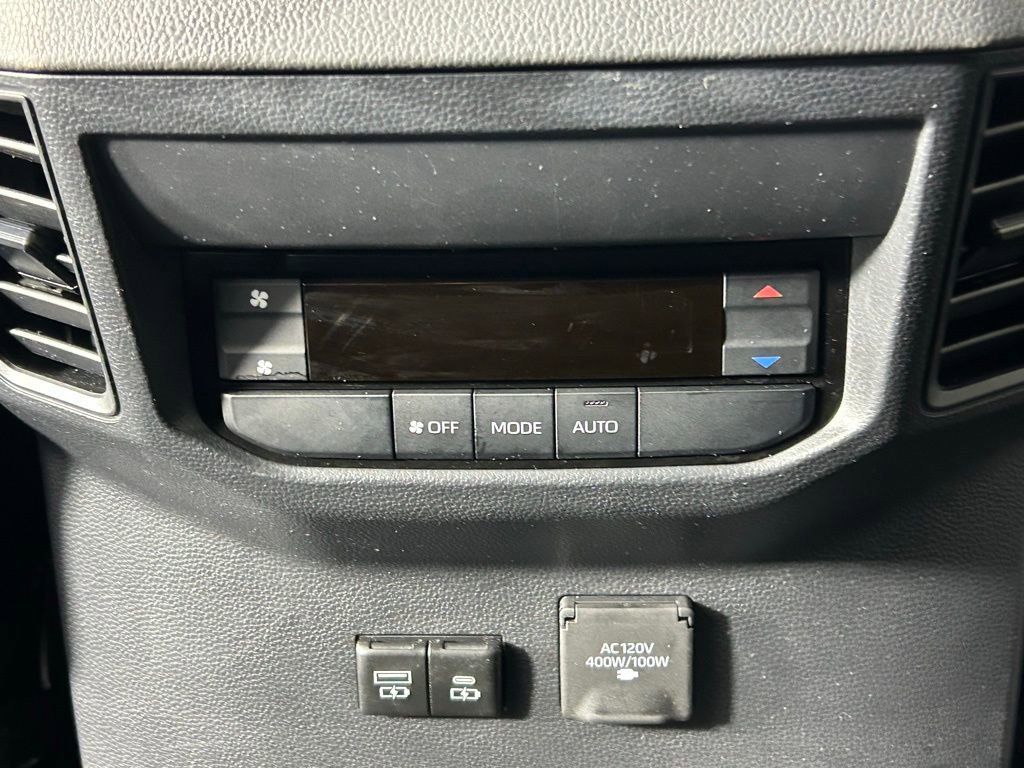 Used 2024 Toyota Sequoia Limited image 21