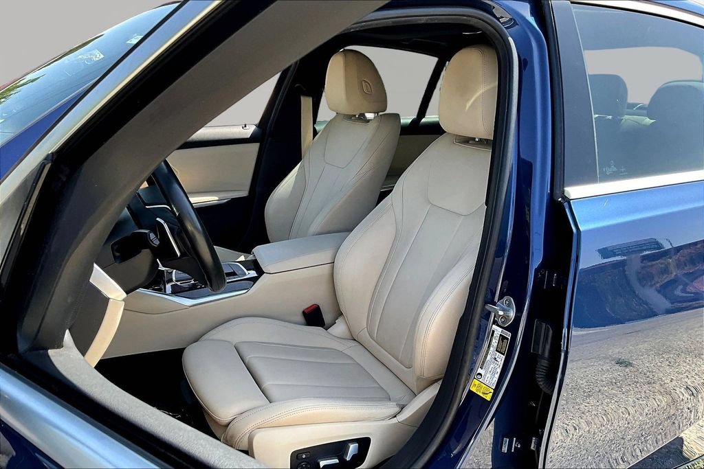 Used 2021 BMW 330i Sedan w/ Convenience Package RWD image 22