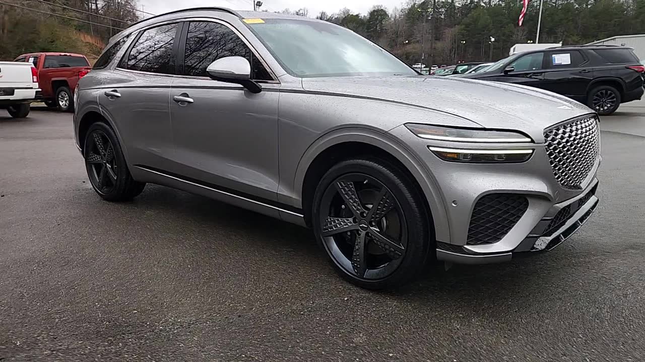 Used 2022 Genesis GV70 3.5T Sport w/ Sport Prestige Package image 9