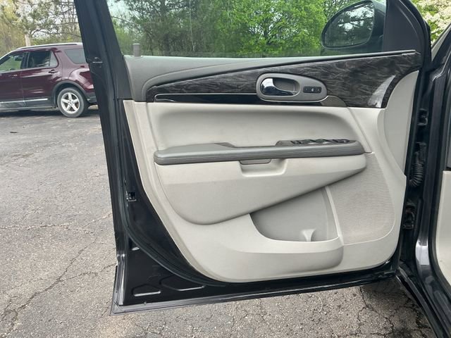 Used 2013 Buick Enclave Leather FWD image 12