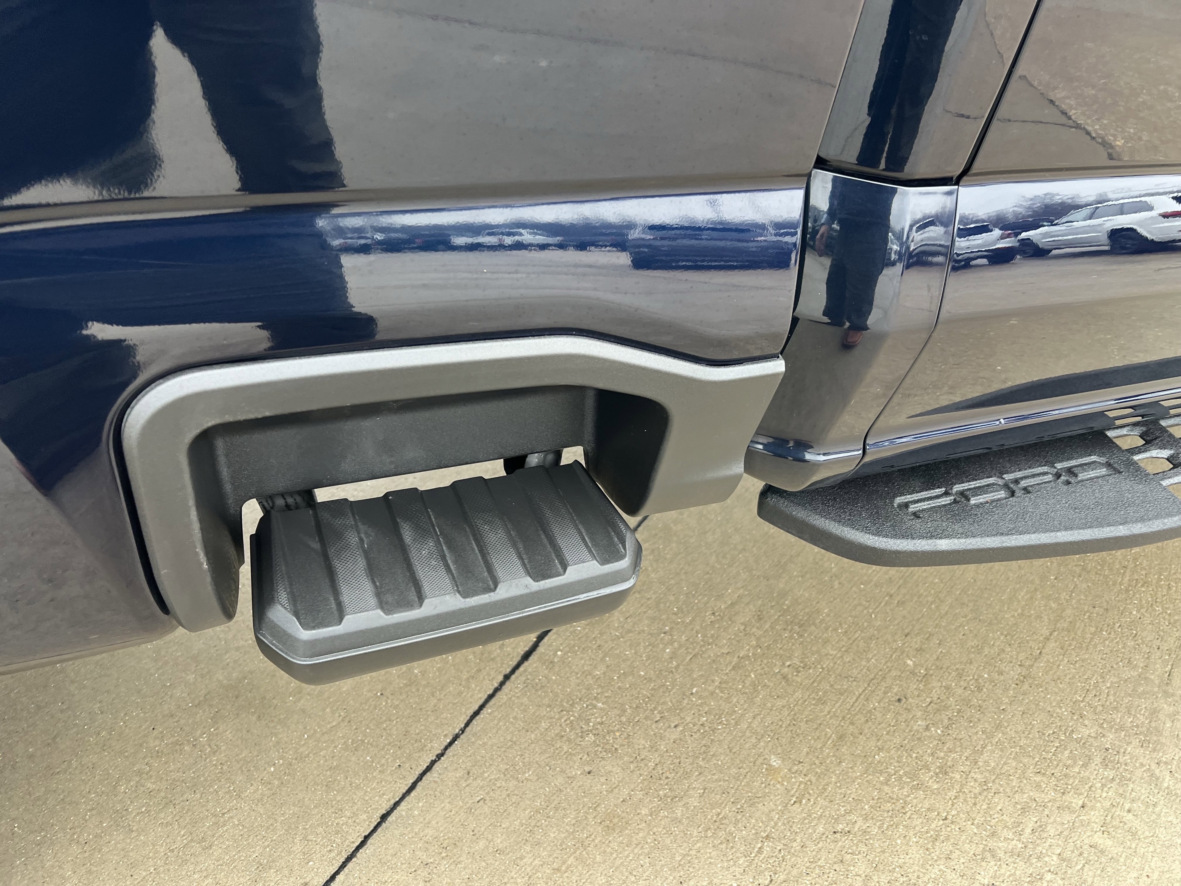 Used 2023 Ford F250 Lariat w/ Lariat Ultimate Package image 6