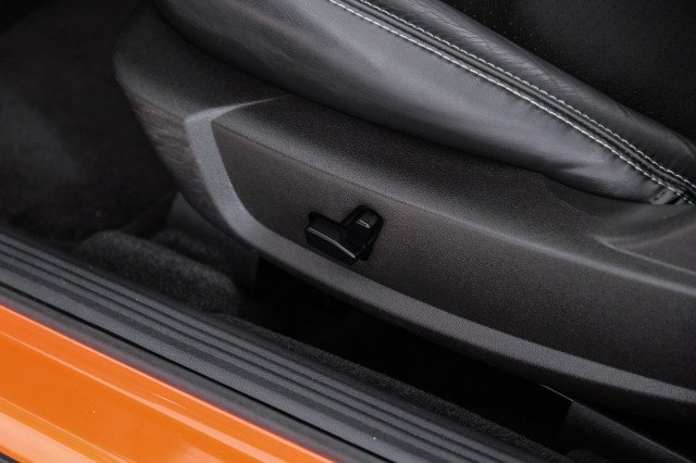 Used 2009 Dodge Challenger SRT8 w/ SRT Option Group II RWD image 28