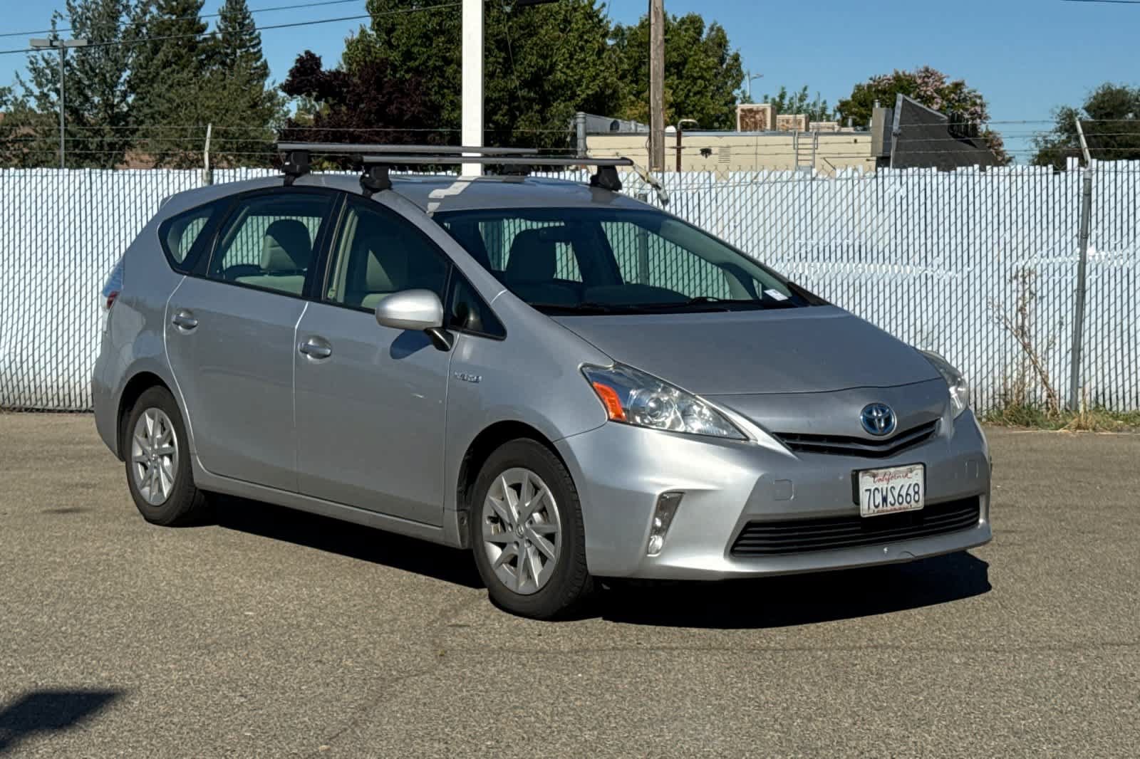 Used 2013 Toyota Prius V Two FWD image 7