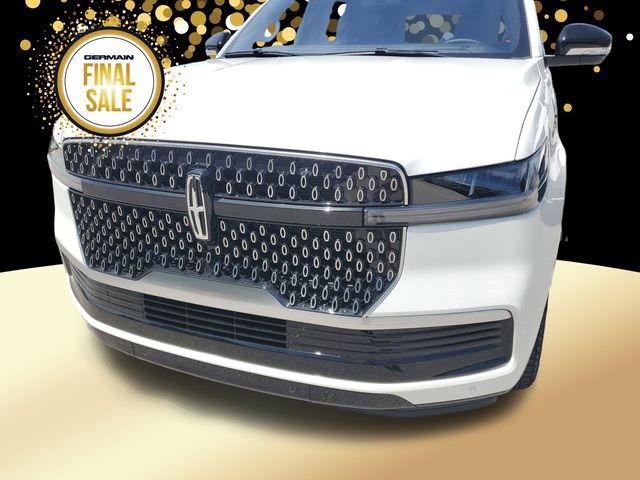 New 2025 Lincoln Navigator Reserve image 11
