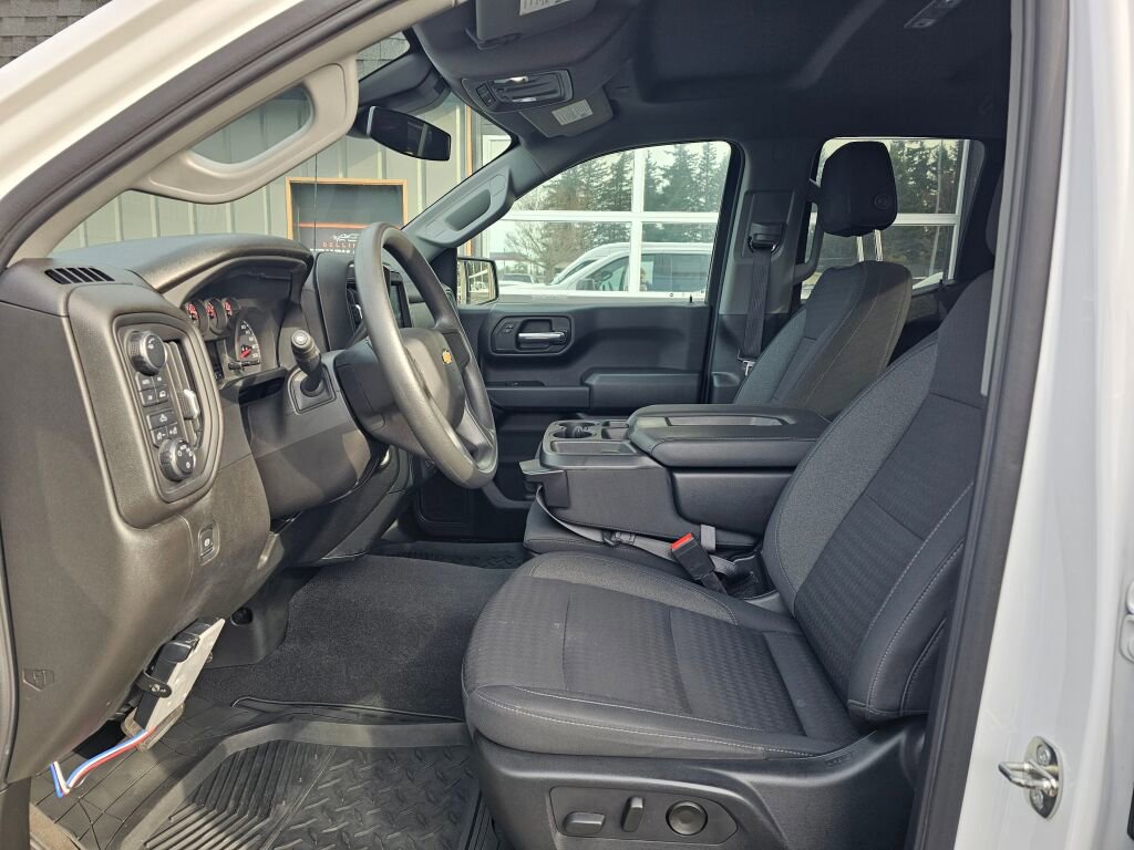 Used 2022 Chevrolet Silverado 1500 Custom AWD/4WD image 21