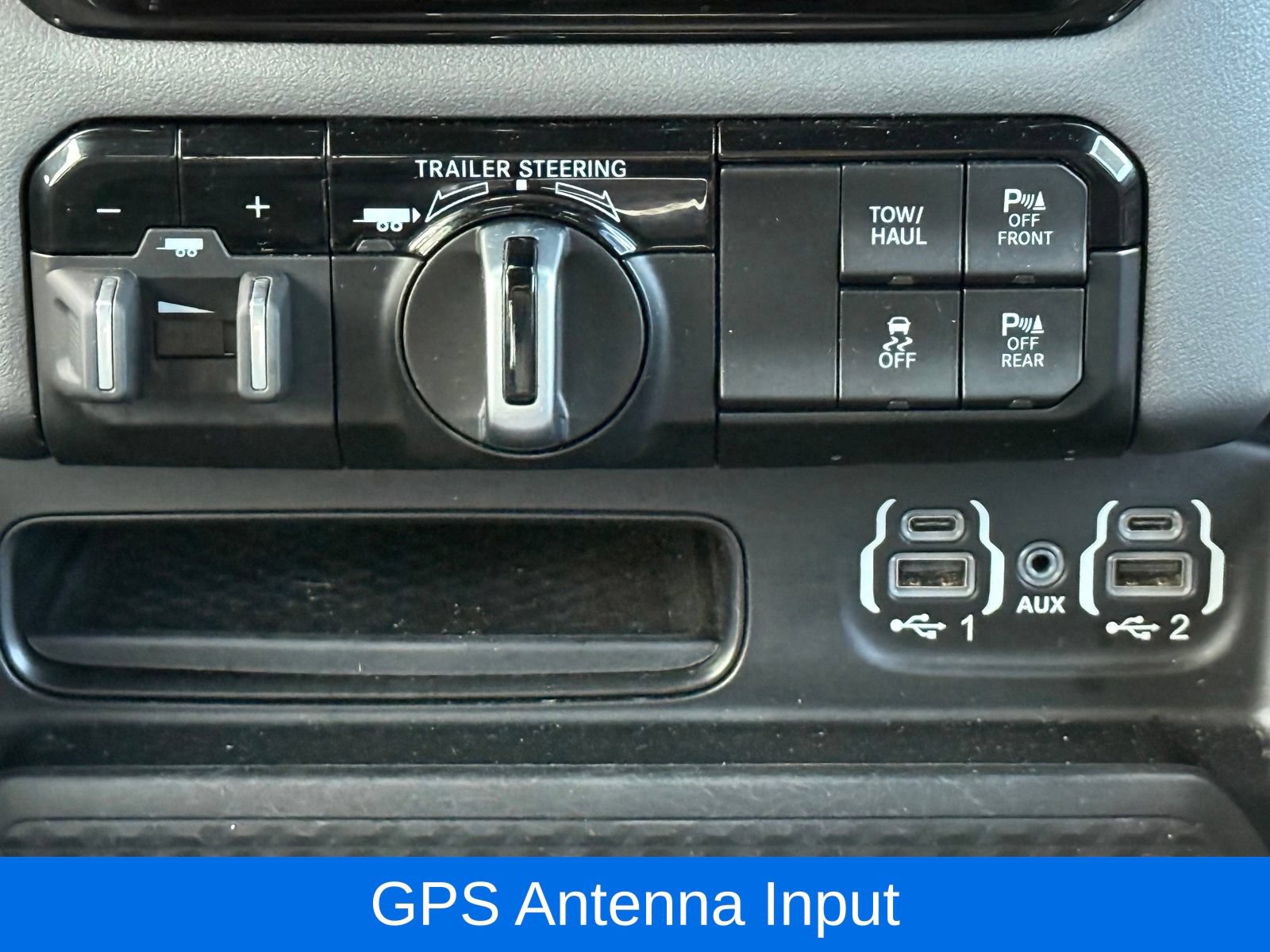 Used 2022 RAM 1500 Big Horn AWD/4WD image 30