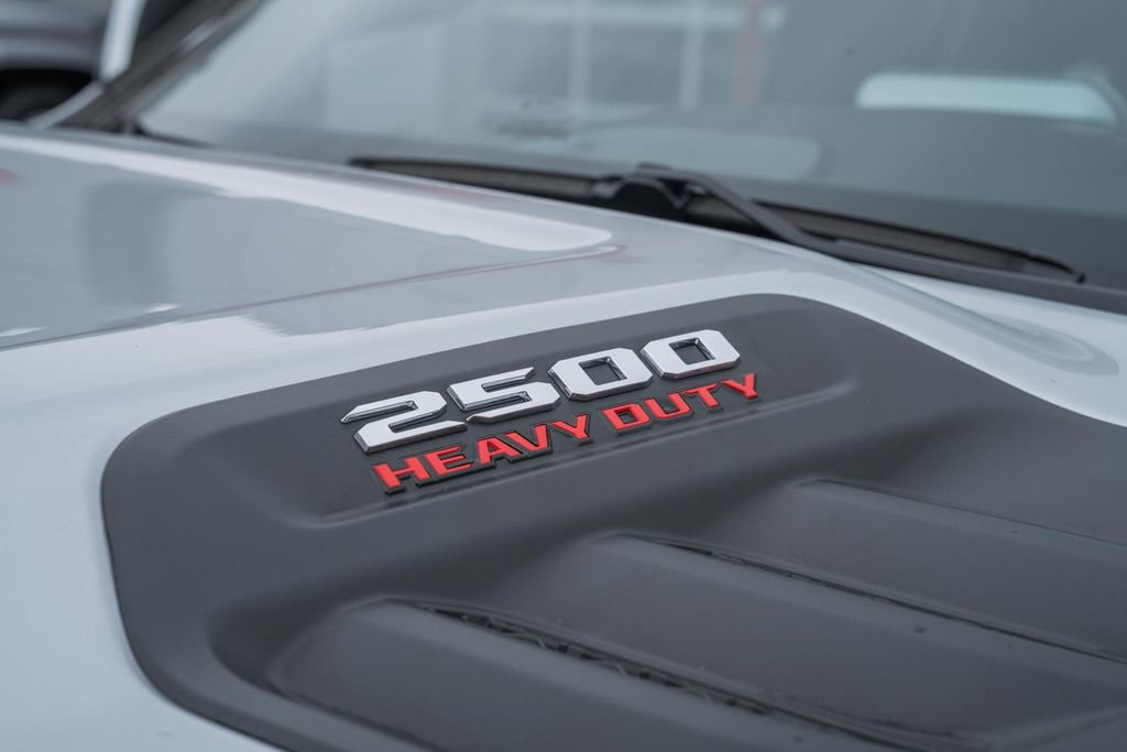 New 2026 RAM 2500 Laramie AWD/4WD image 17
