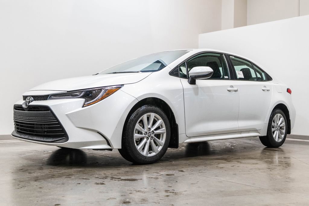 New 2026 Toyota Corolla LE image 3