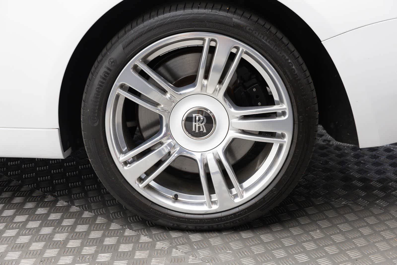 Certified 2018 Rolls-Royce Wraith RWD image 42