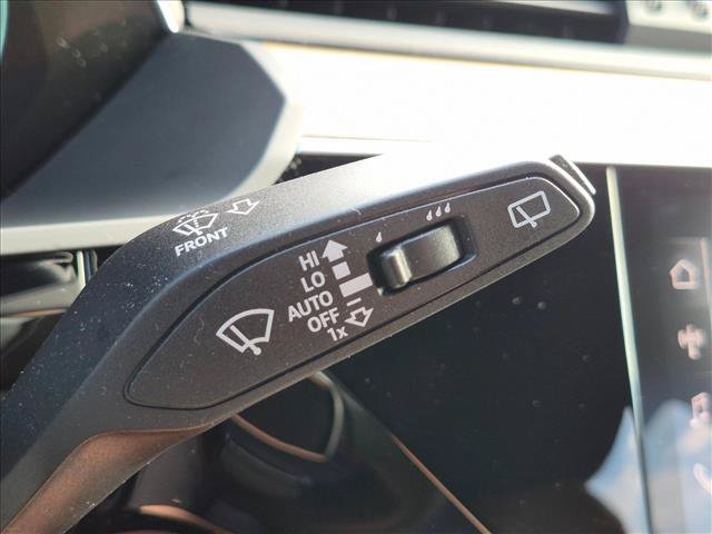 Used 2024 Audi Q8 e-tron Premium Plus w/ Premium Plus Package AWD/4WD image 6