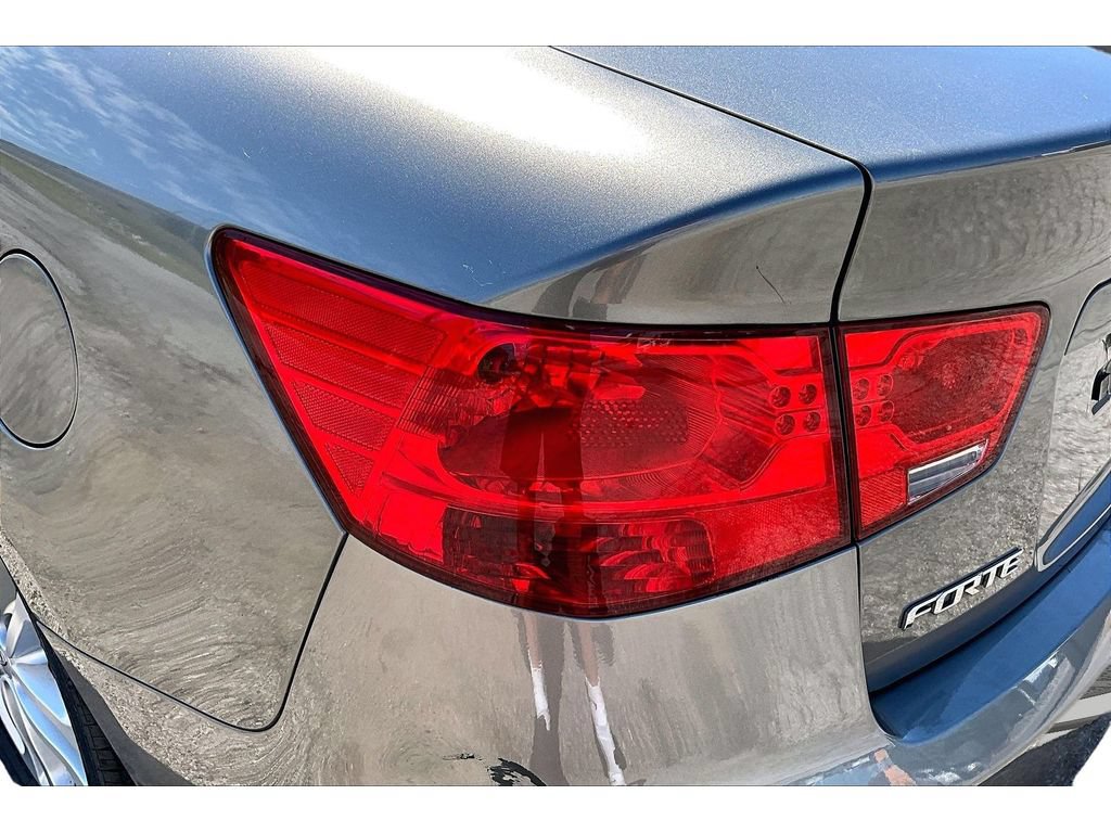 Used 2012 Kia Forte EX w/ Premium Pkg FWD image 35