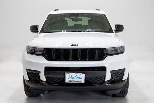 Certified 2024 Jeep Grand Cherokee L Laredo image 4