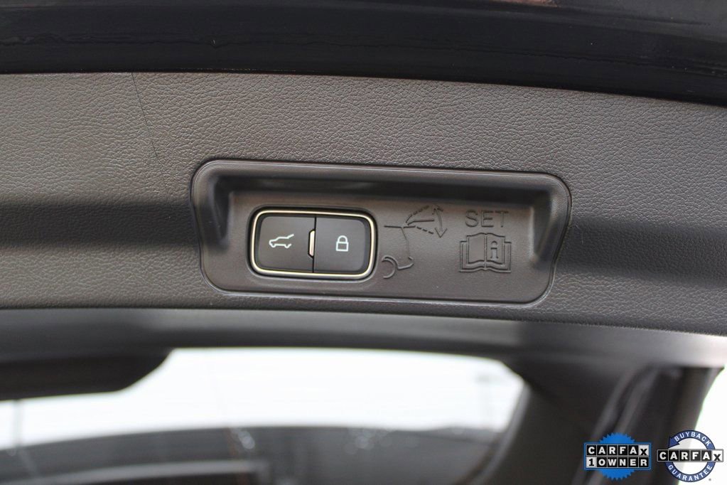 Used 2025 Ford Explorer ST-Line image 12