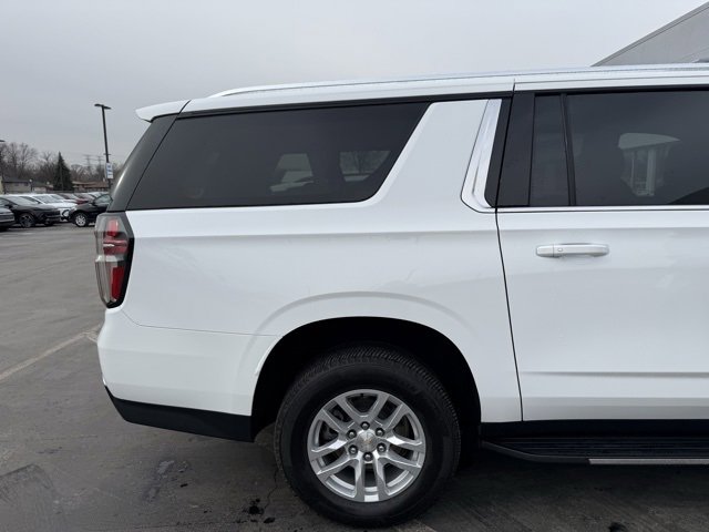 Used 2023 Chevrolet Suburban LS image 4