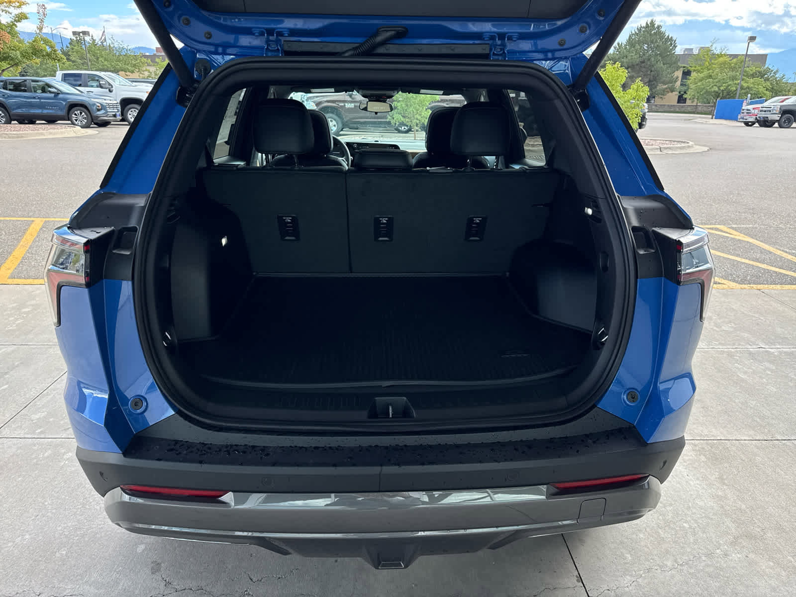 New 2026 Chevrolet Equinox ACTIV w/ Convenience Package III image 33