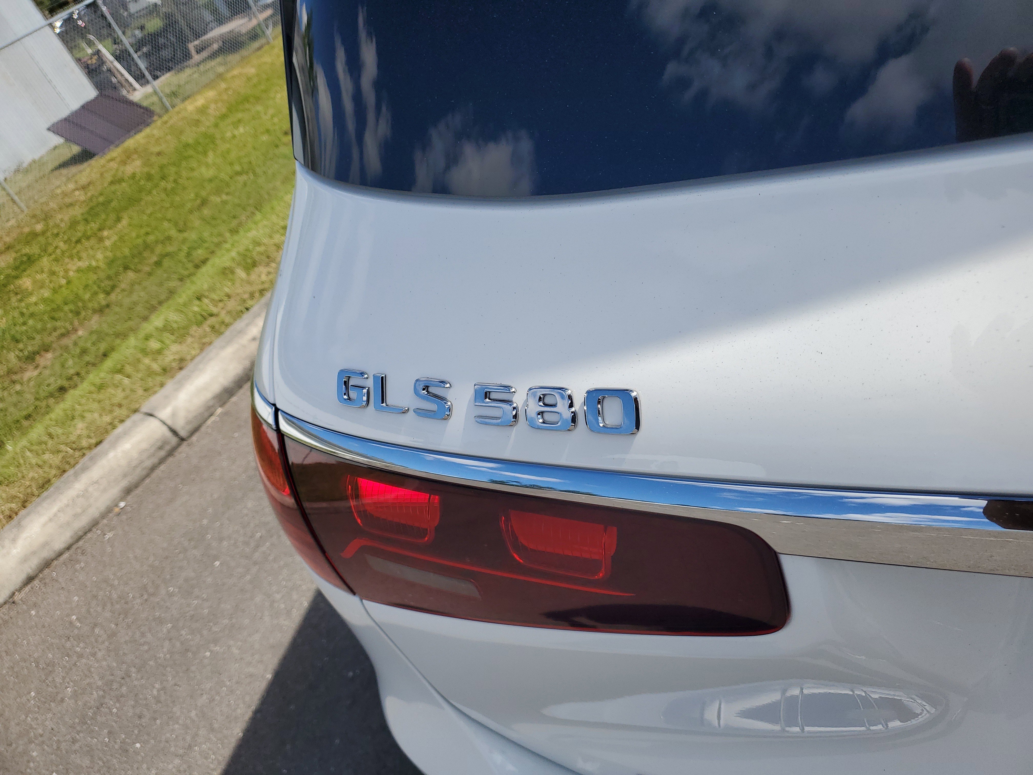 New 2026 Mercedes-Benz GLS 580 4MATIC image 6
