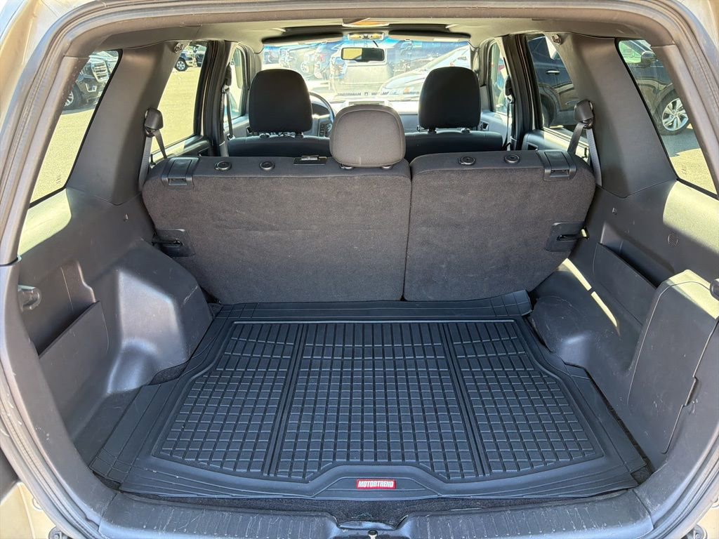 Used 2011 Ford Escape XLT w/ 201A Rapid Spec Order Code image 25