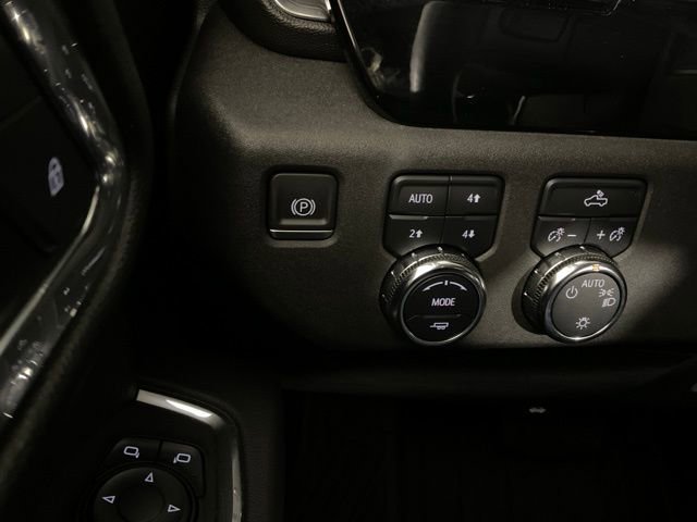 Used 2023 GMC Sierra 1500 SLE w/ X31 Off-Road Package image 26