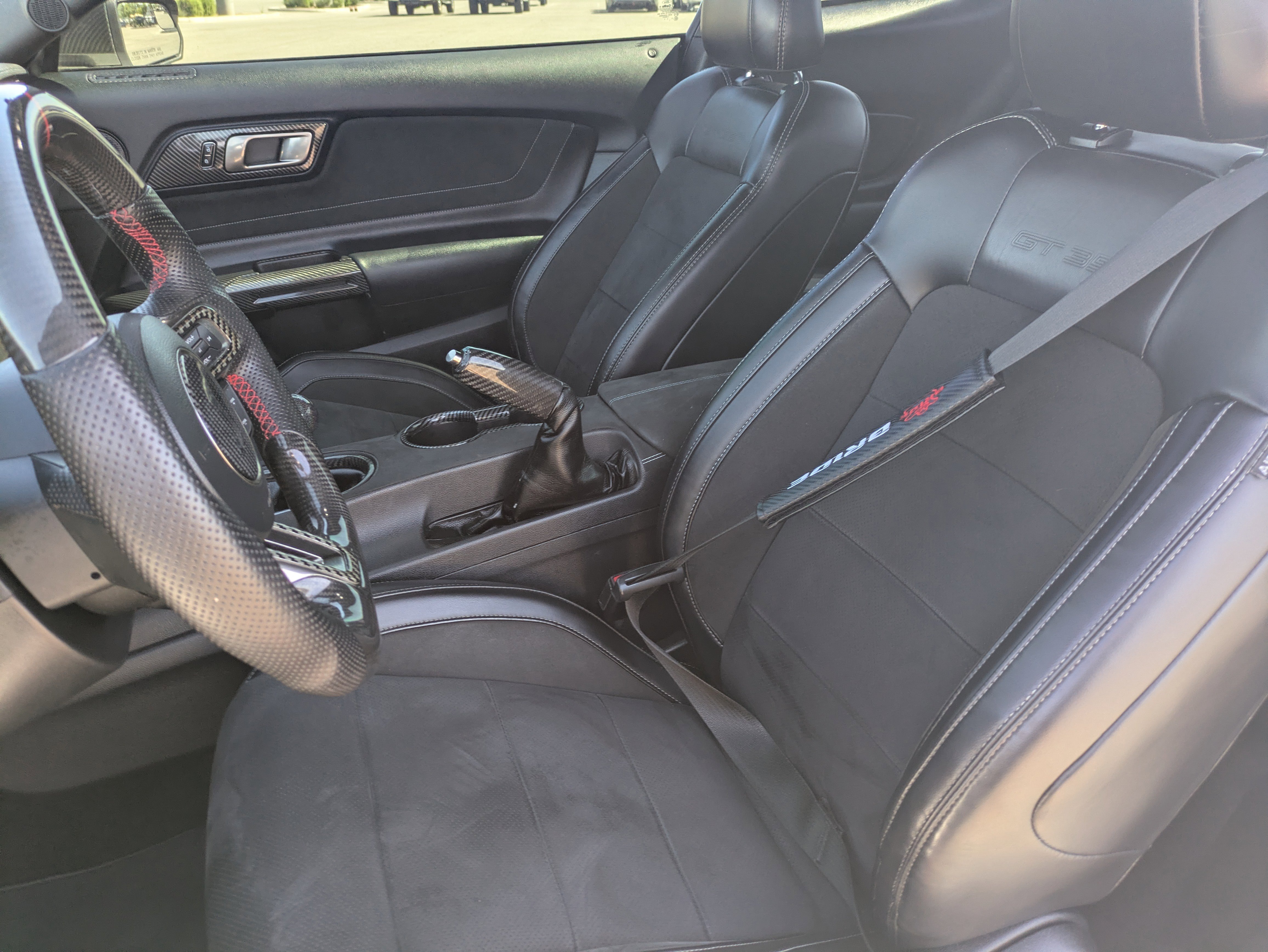 Used 2017 Ford Mustang Shelby GT350 image 25