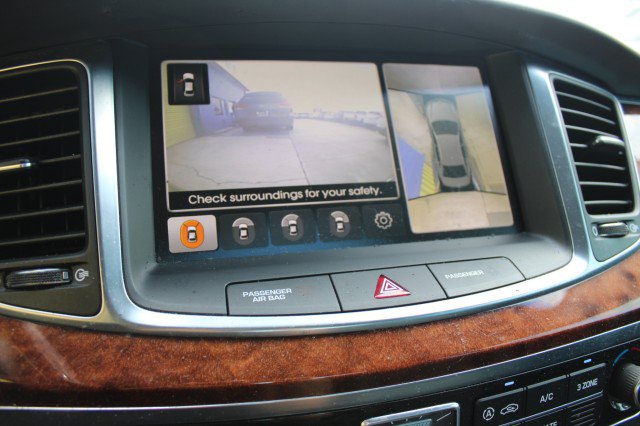 Used 2016 Hyundai Equus Ultimate RWD image 25
