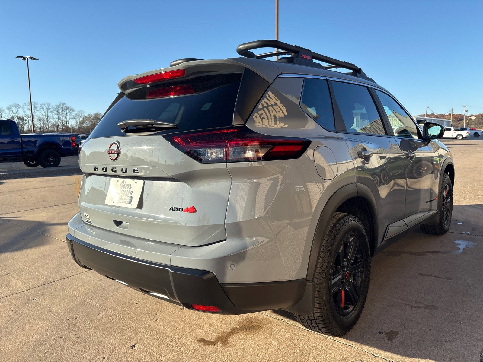 Used 2025 Nissan Rogue Rock Creek w/ Rock Creek Premium Package image 8