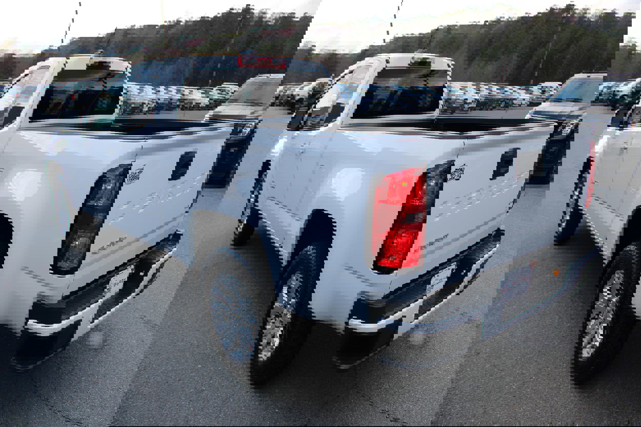 Used 2022 Chevrolet Colorado LT w/ Fleet Safety Package image 5