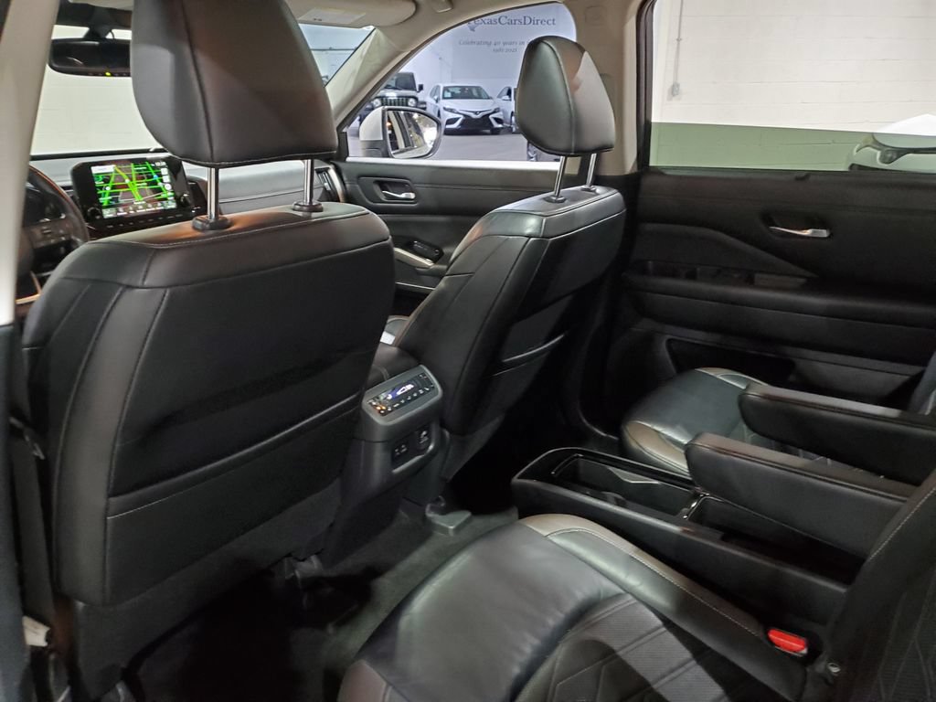 Used 2022 Nissan Pathfinder Platinum w/ Cargo Package FWD image 29