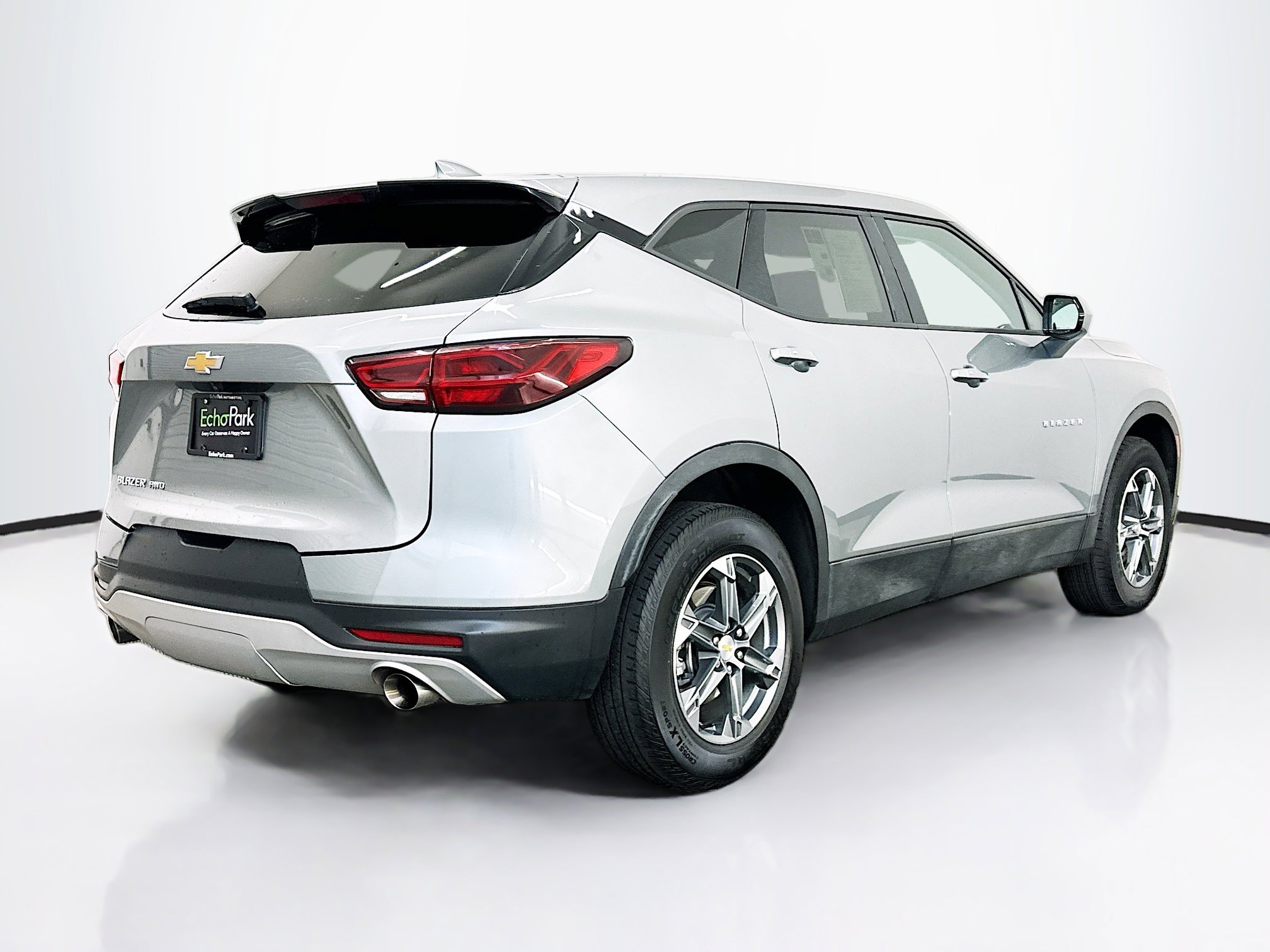 Used 2025 Chevrolet Blazer LT image 9