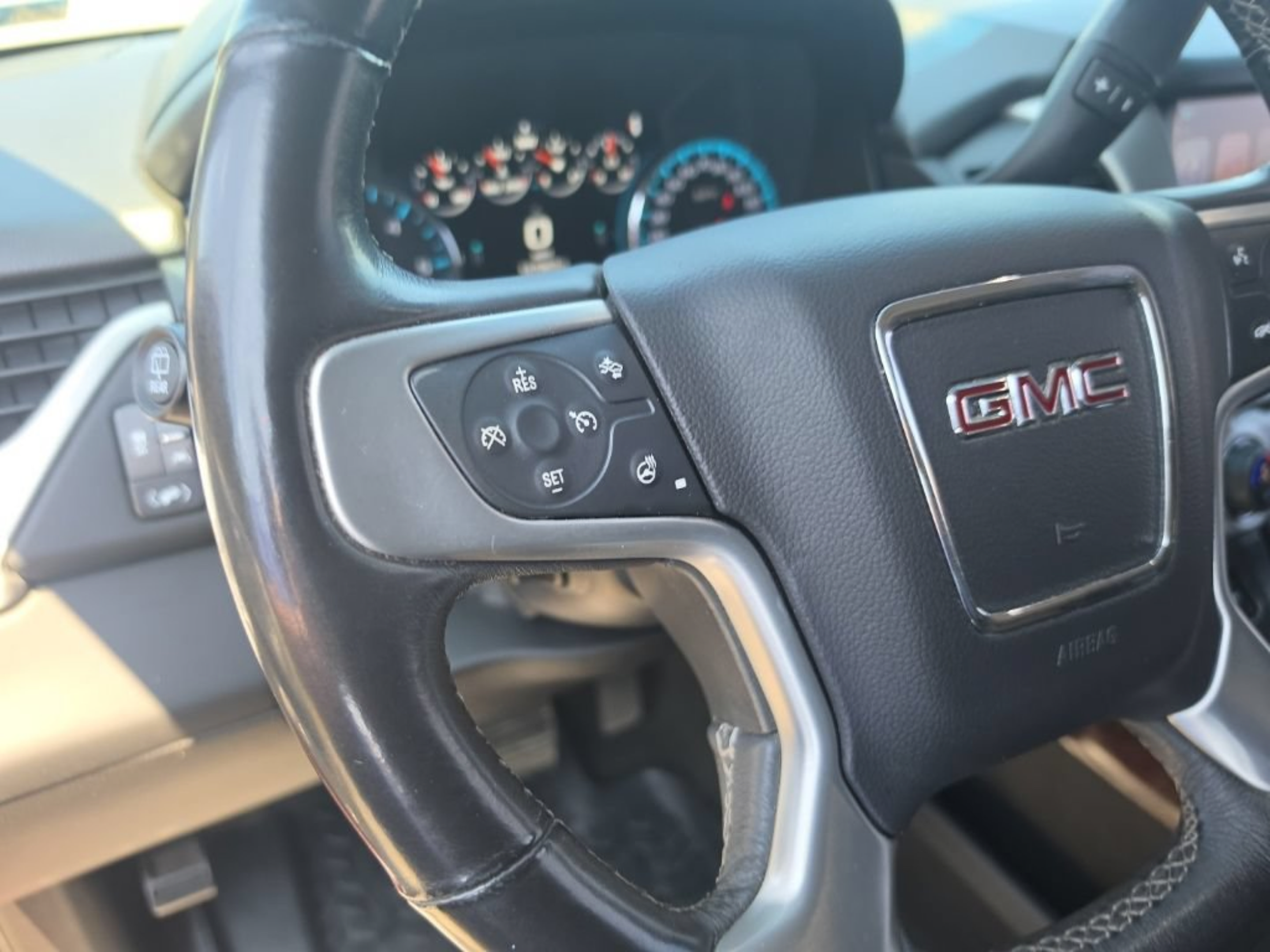 Used 2017 GMC Yukon SLT w/ Open Road Package RWD image 20
