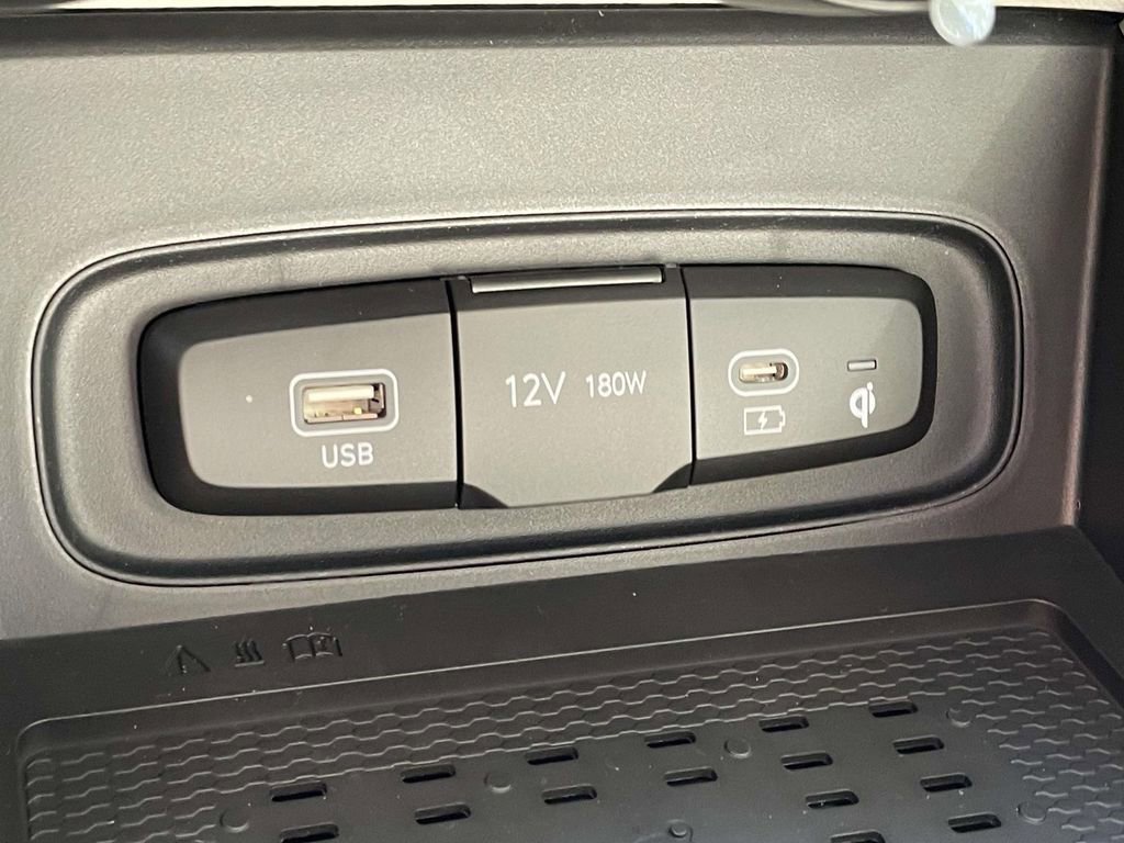 New 2026 Hyundai Venue SEL image 29