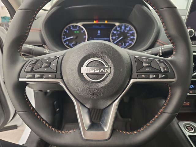 Used 2025 Nissan Sentra SR FWD image 27