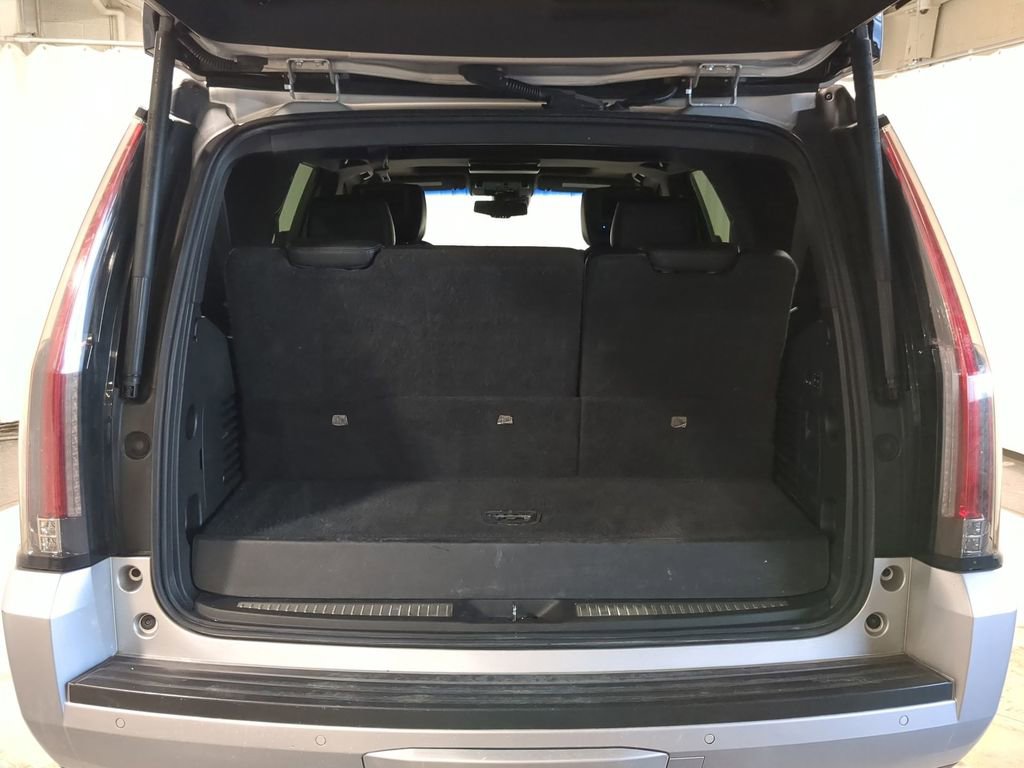 Used 2015 Cadillac Escalade Platinum image 49