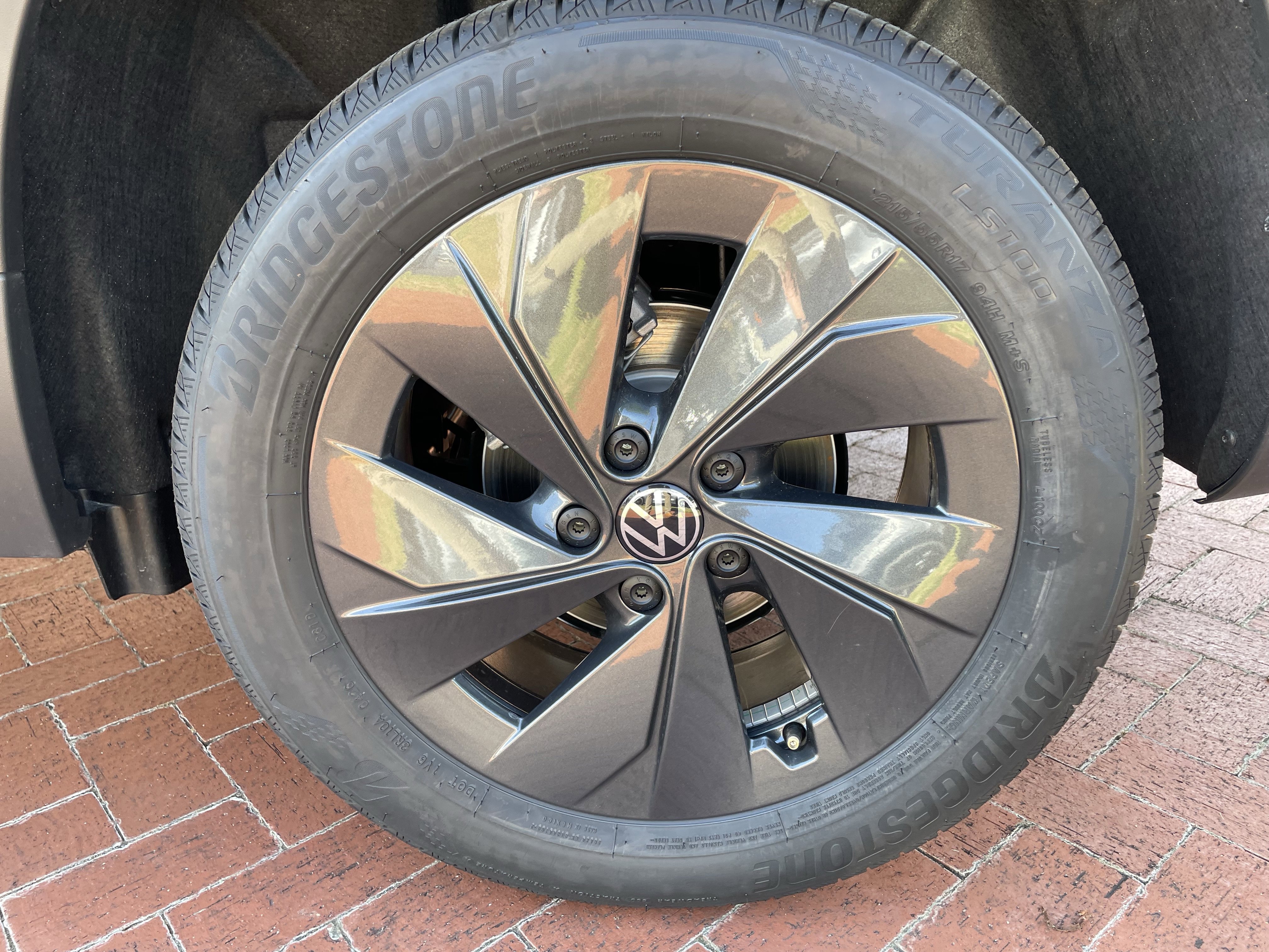 New 2026 Volkswagen Taos S FWD image 8