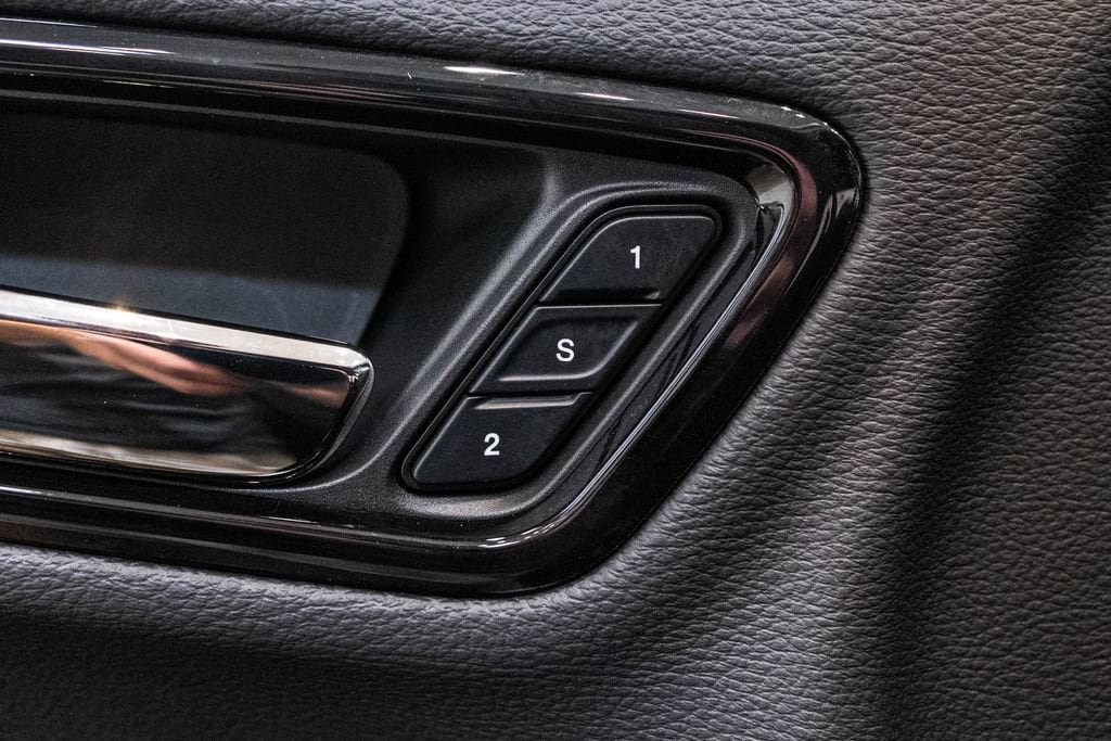 Used 2021 Dodge Durango SRT Hellcat w/ Technology Group AWD/4WD image 23