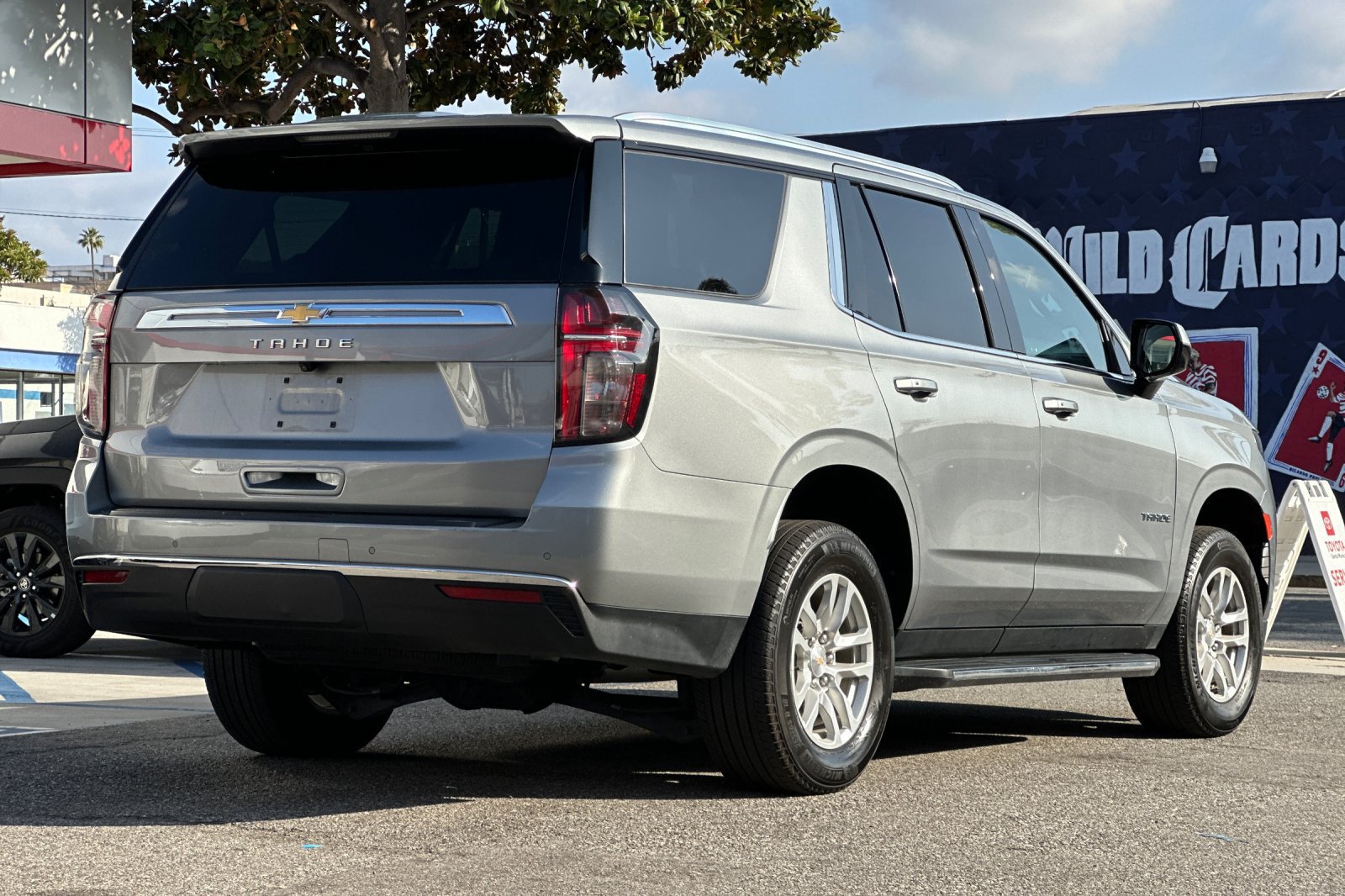 Used 2024 Chevrolet Tahoe LS w/ Driver Alert Package RWD image 4