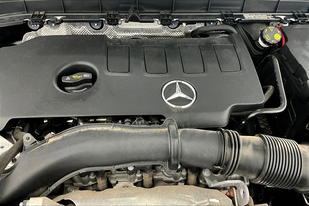 Used 2022 Mercedes-Benz GLB 250 image 42