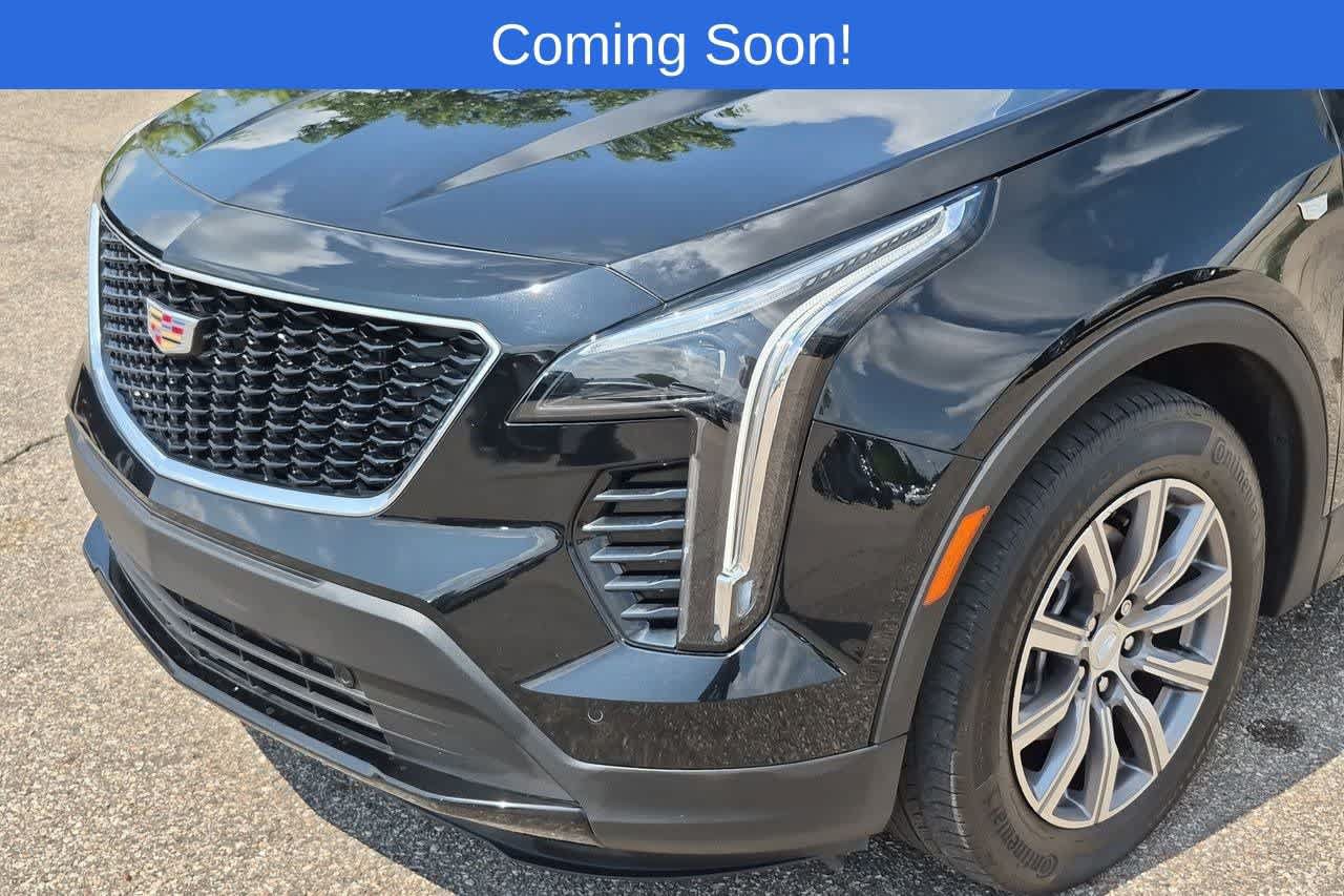 Used 2023 Cadillac XT4 Sport w/ Cold Weather Package AWD/4WD image 10