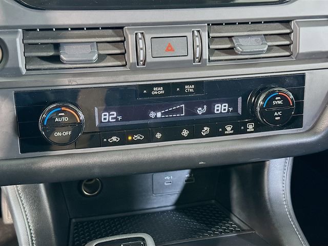 Used 2024 Nissan Pathfinder S image 21