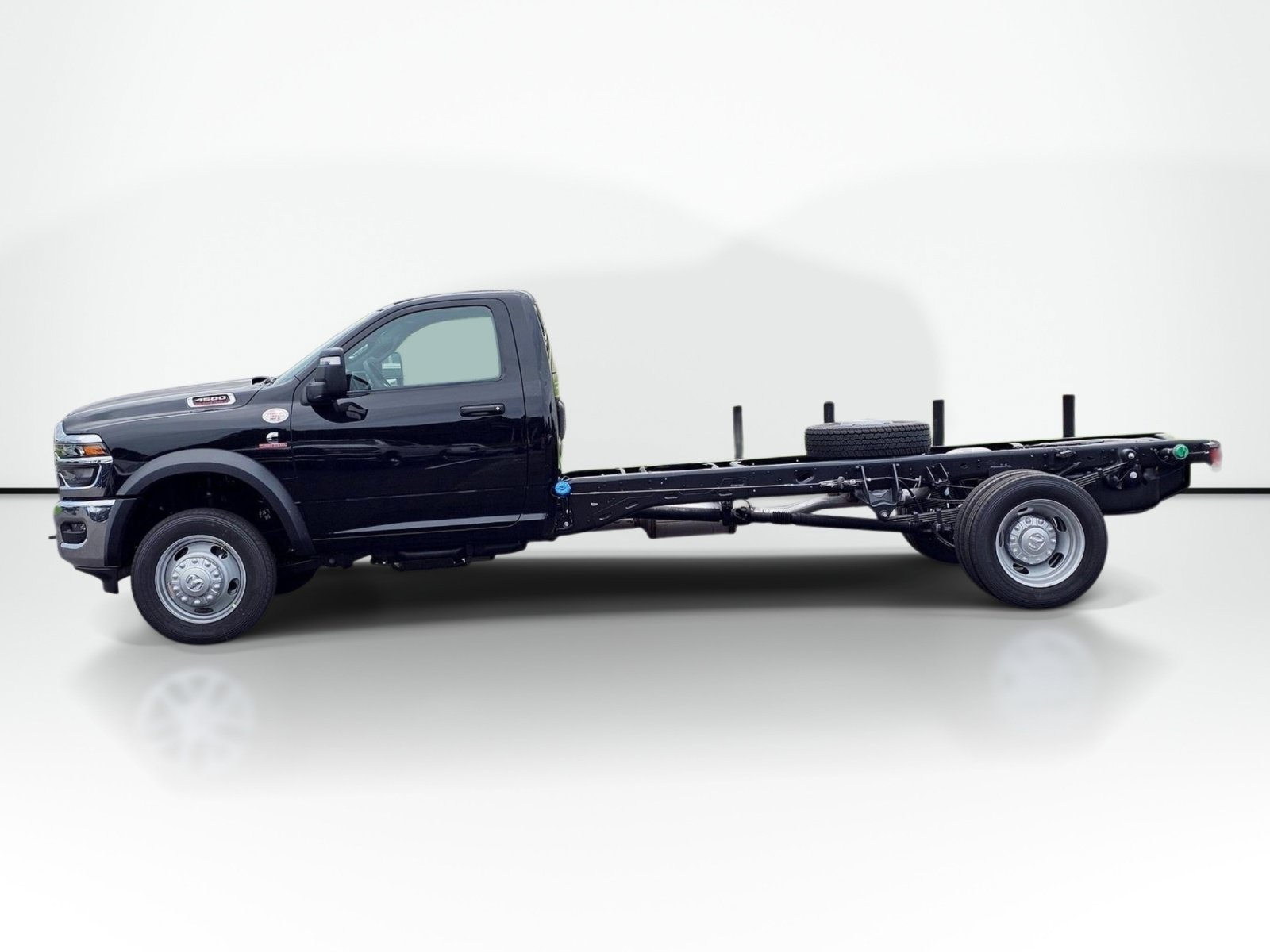 New 2026 RAM 4500 Tradesman w/ Chrome Appearance Group RWD image 15