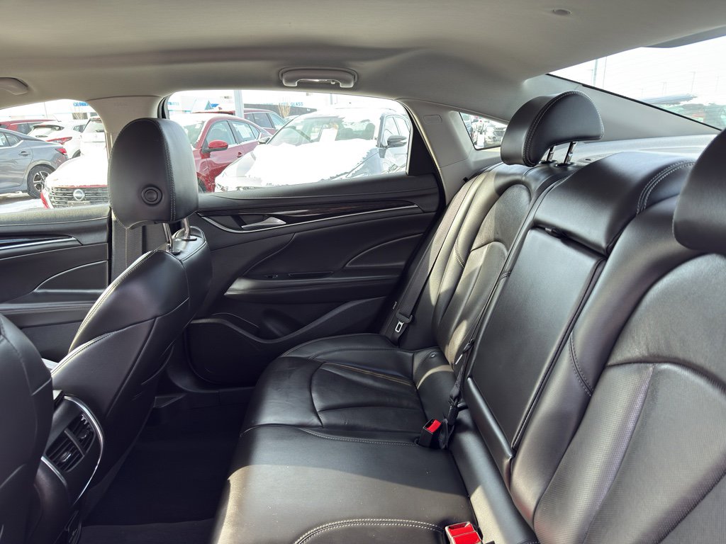 Used 2017 Buick LaCrosse Premium image 32