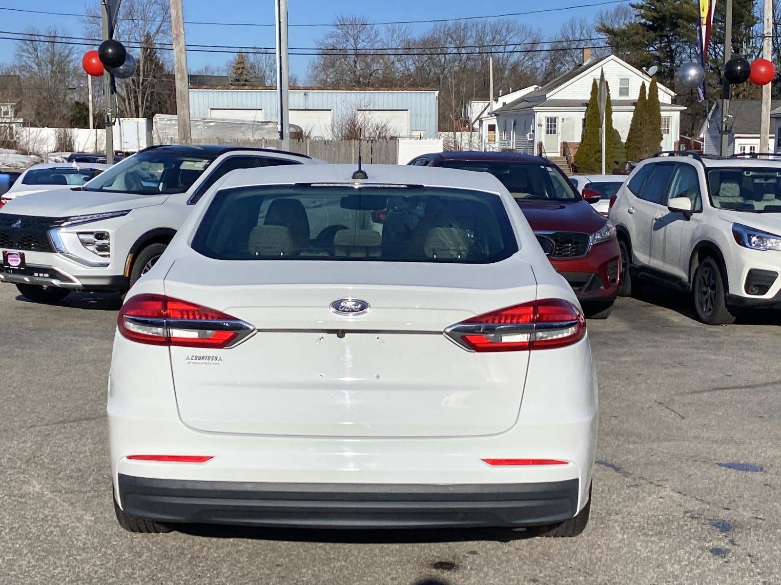 Used 2019 Ford Fusion S image 4