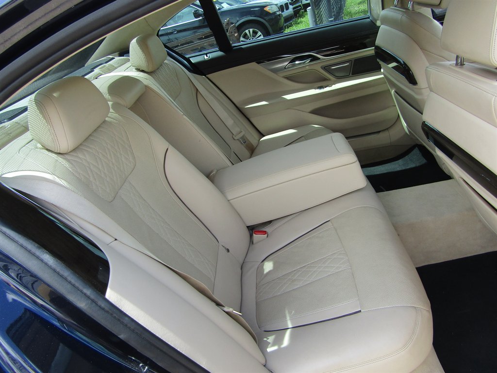 Used 2016 BMW 740i RWD image 6