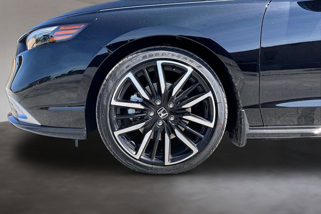 New 2026 Honda Accord Touring image 13