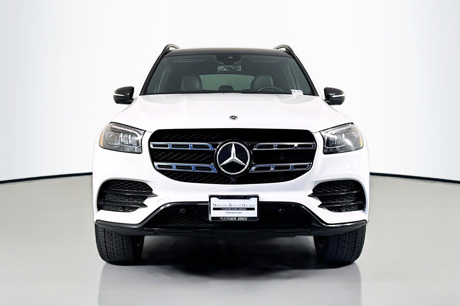 Used 2022 Mercedes-Benz GLS 450 4MATIC image 2