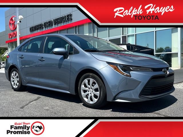 Used 2024 Toyota Corolla LE image 1