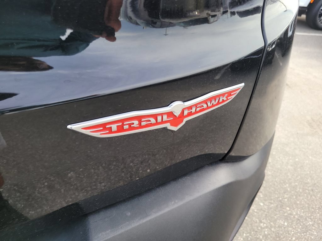 Certified 2023 Jeep Renegade Trailhawk AWD/4WD image 12