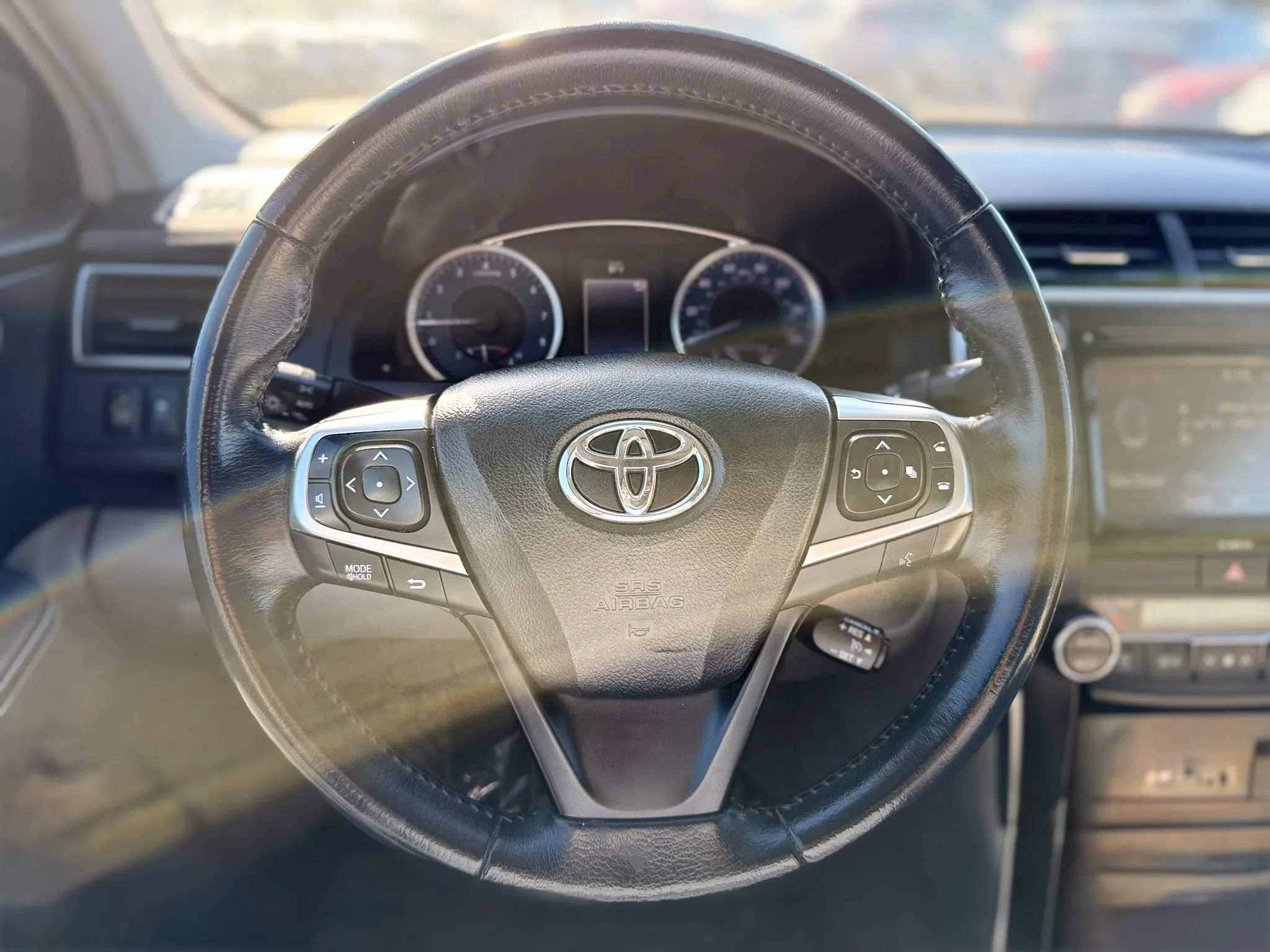 Used 2017 Toyota Camry XLE w/ Moonroof Package FWD image 17
