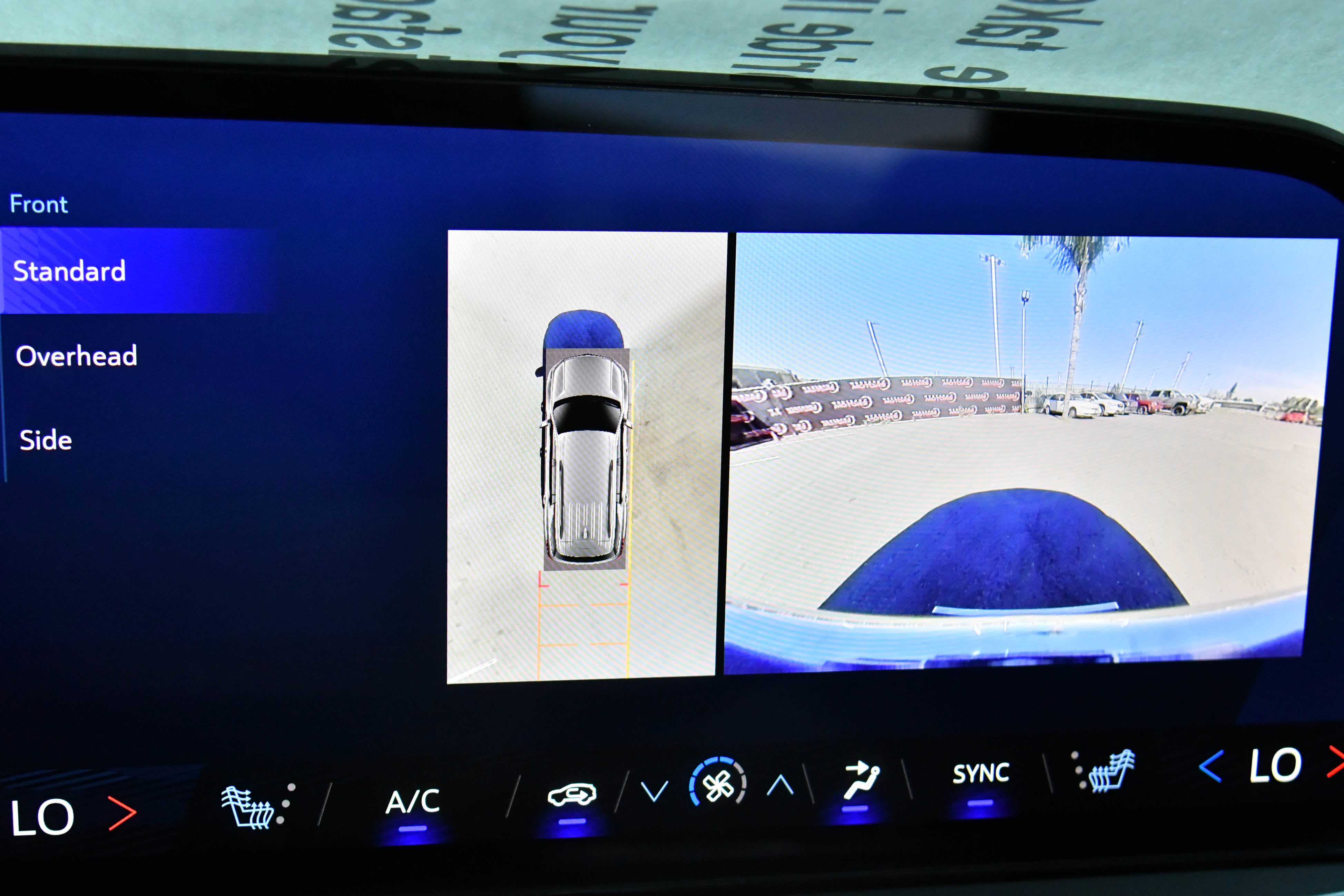 Used 2024 Chevrolet Traverse LT image 23