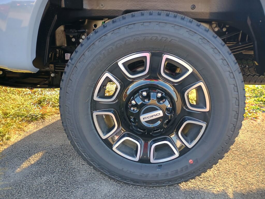 New 2026 Ford F250 Platinum image 25